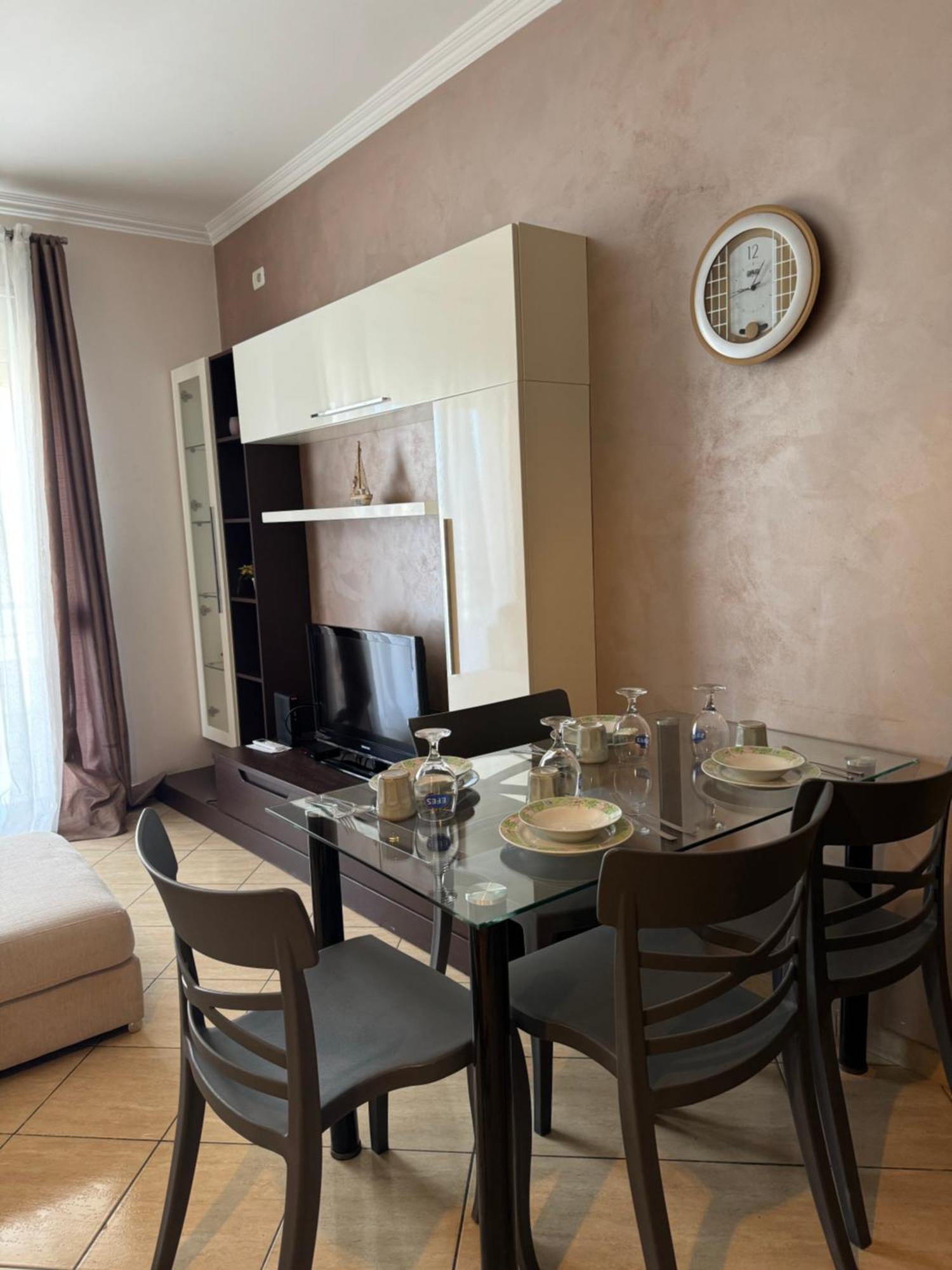 Elegant Apartment In Lungomare - N 23 Vlorë 外观 照片